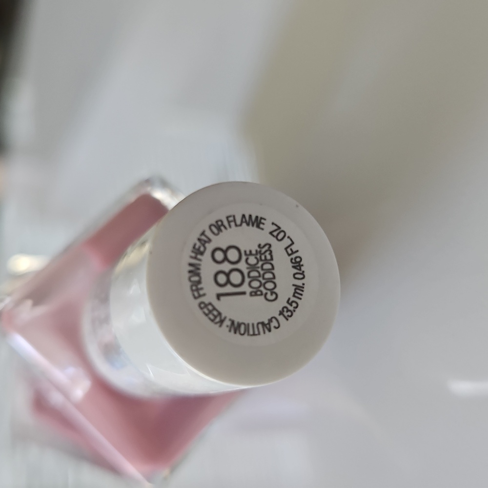 Essie Gel Pink Nail Polish - Picture 5 of 8